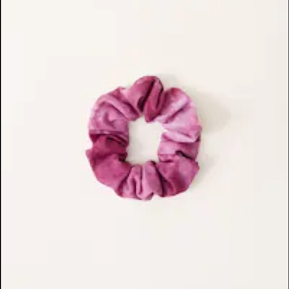 Abercrombie and Fitch Scrunchie 3 pack - Picture 4 of 4